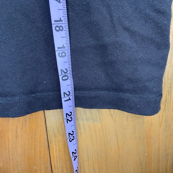 90’s Cropped Tank - Picture 5 of 6